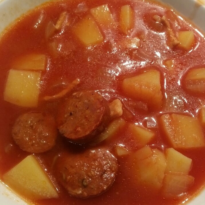 チョリソーとジャガイモのトマトスープ
